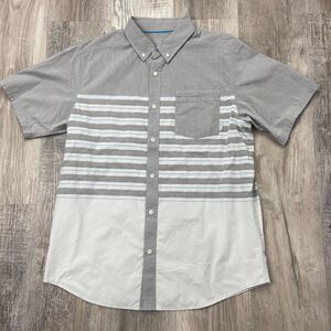Mountain Hardwear Shirt Men's Medium Gray‎ Blue Stripe Short Sleeve Button Up
